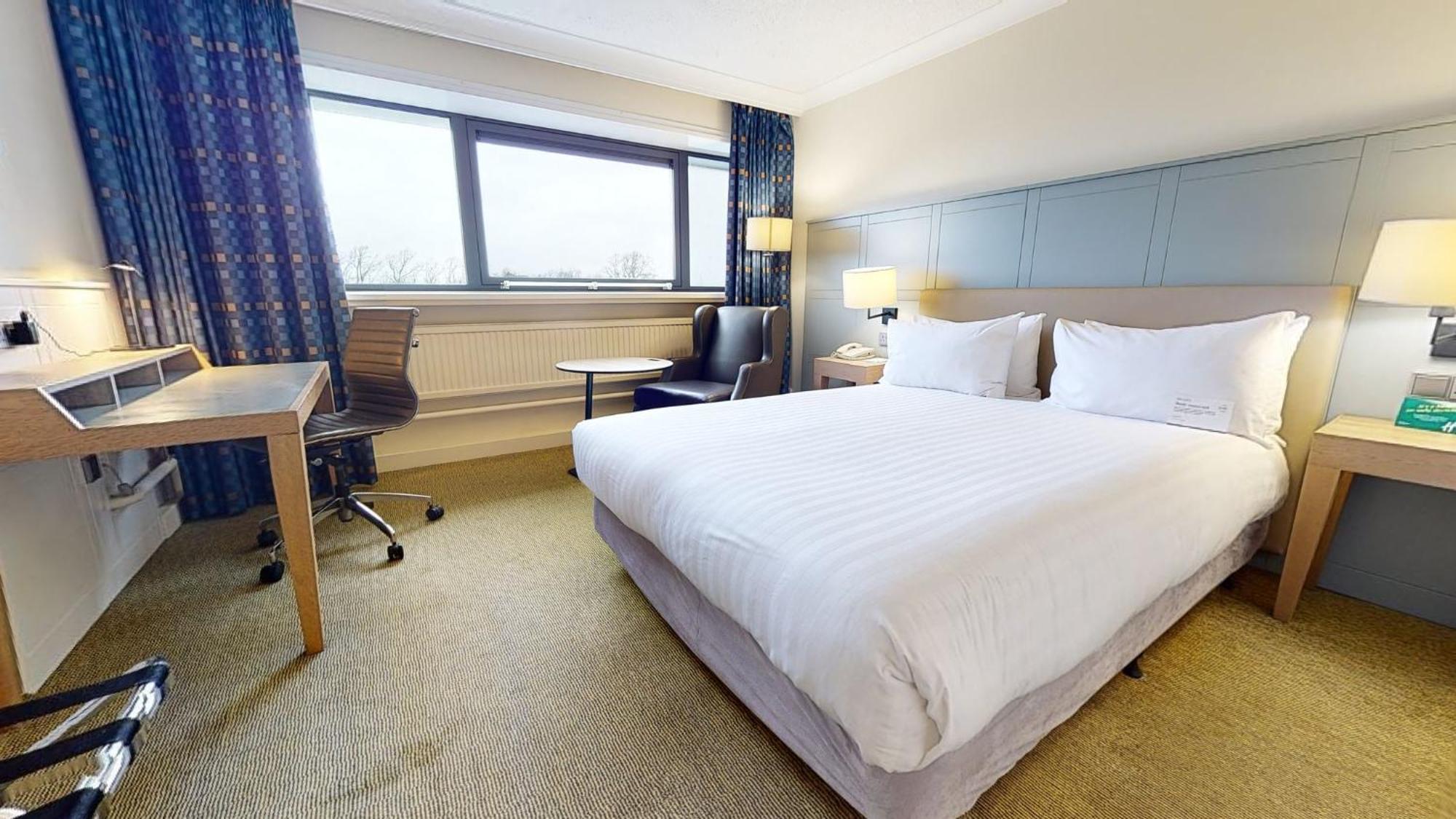 Holiday Inn Cardiff City By Ihg Exterior foto
