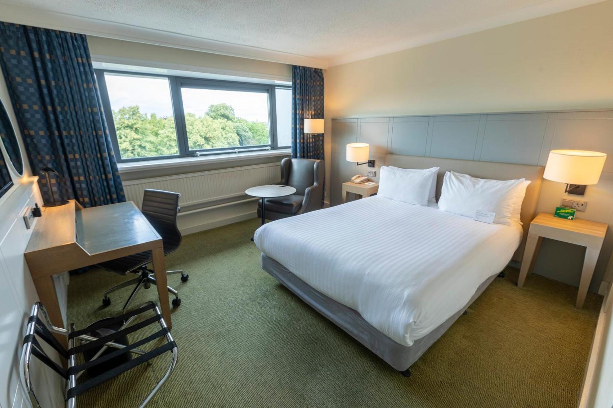 Holiday Inn Cardiff City By Ihg Exterior foto