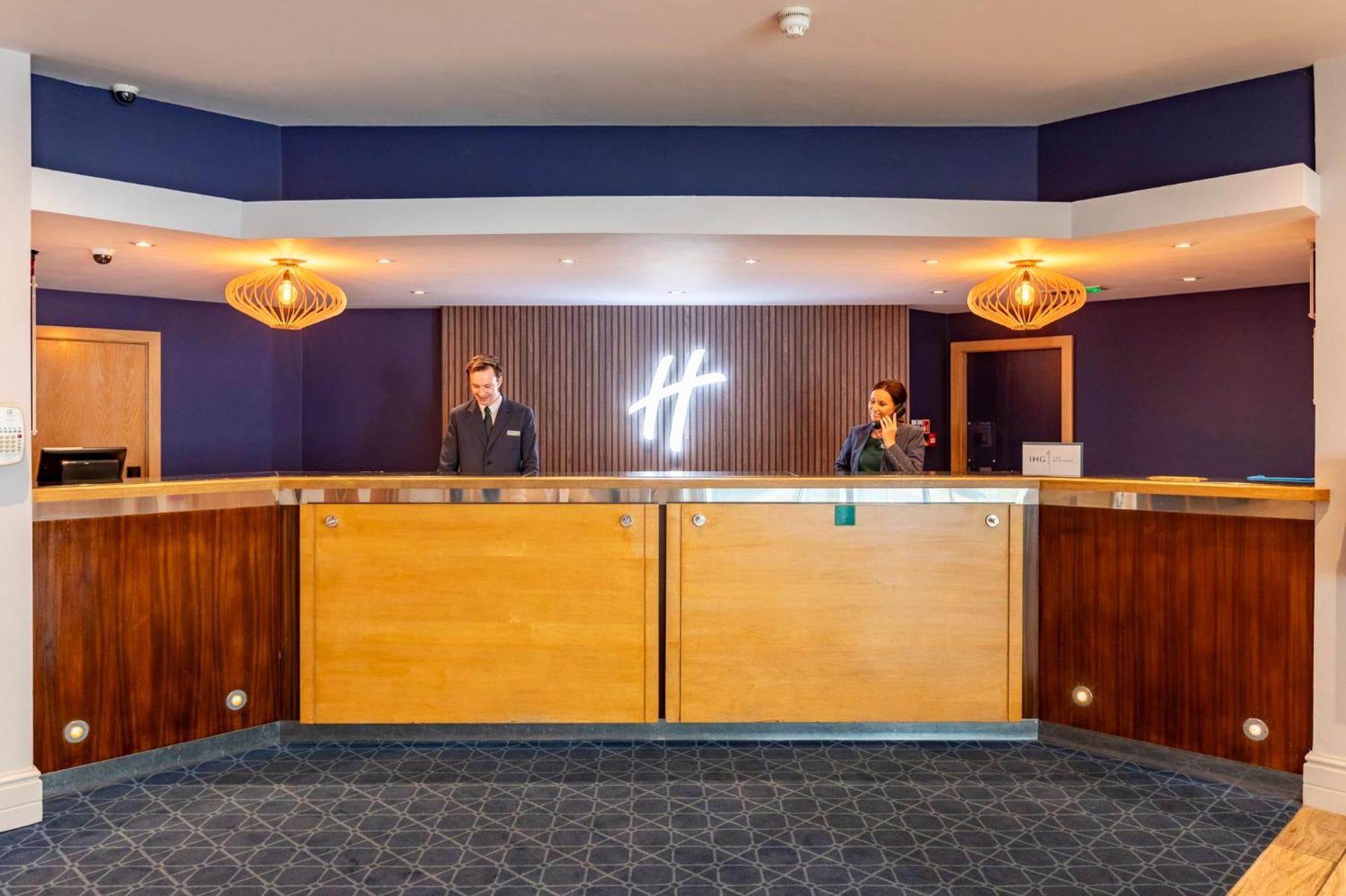 Holiday Inn Cardiff City By Ihg Exterior foto